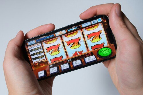 Demystified: Transparent Feature Tables Making Slots Accessible for New Players